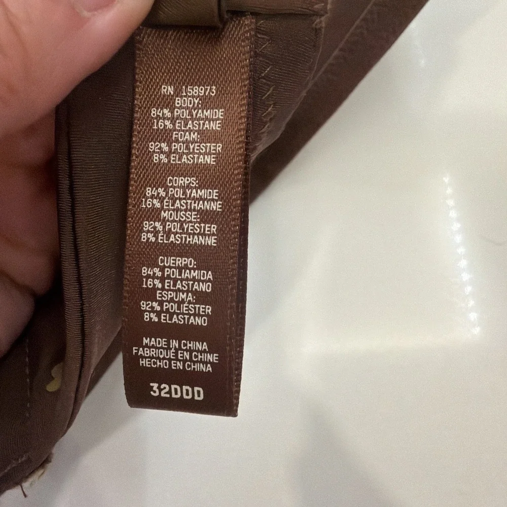 SKIMS Wireless Form Push-Up Plunge Bra in the Cocoa Brown 32DDD NEW! - Picture 5 of 5